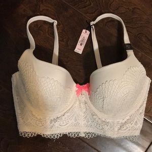 New Victoria’s Secret 32dd 32e Bra Demi Lace Cream
